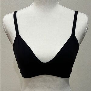 4 Barely There Black V-Neck Bralettes
